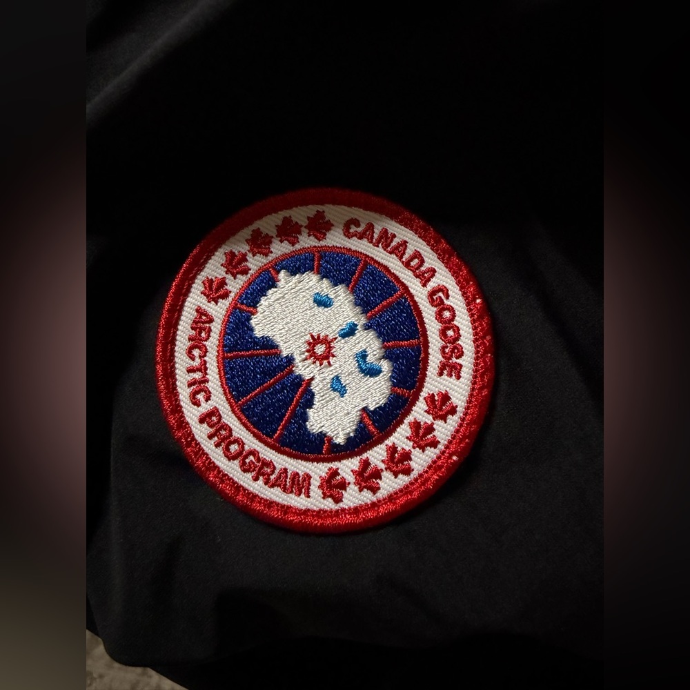 Canada Goose Lodge Jacket Black Men’s M – NEW with Tags – Authentic - Picture 7 of 9
